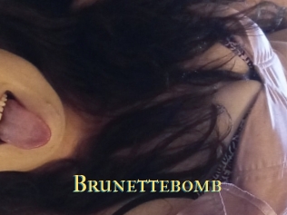 Brunettebomb