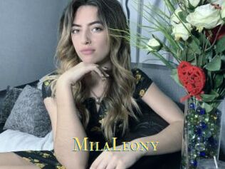 MilaLeony