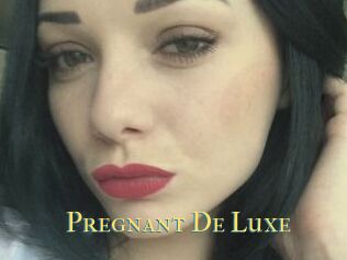 Pregnant_De_Luxe