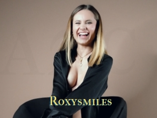 Roxysmiles