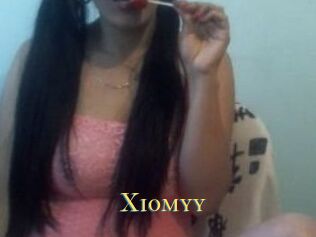 Xiomyy_